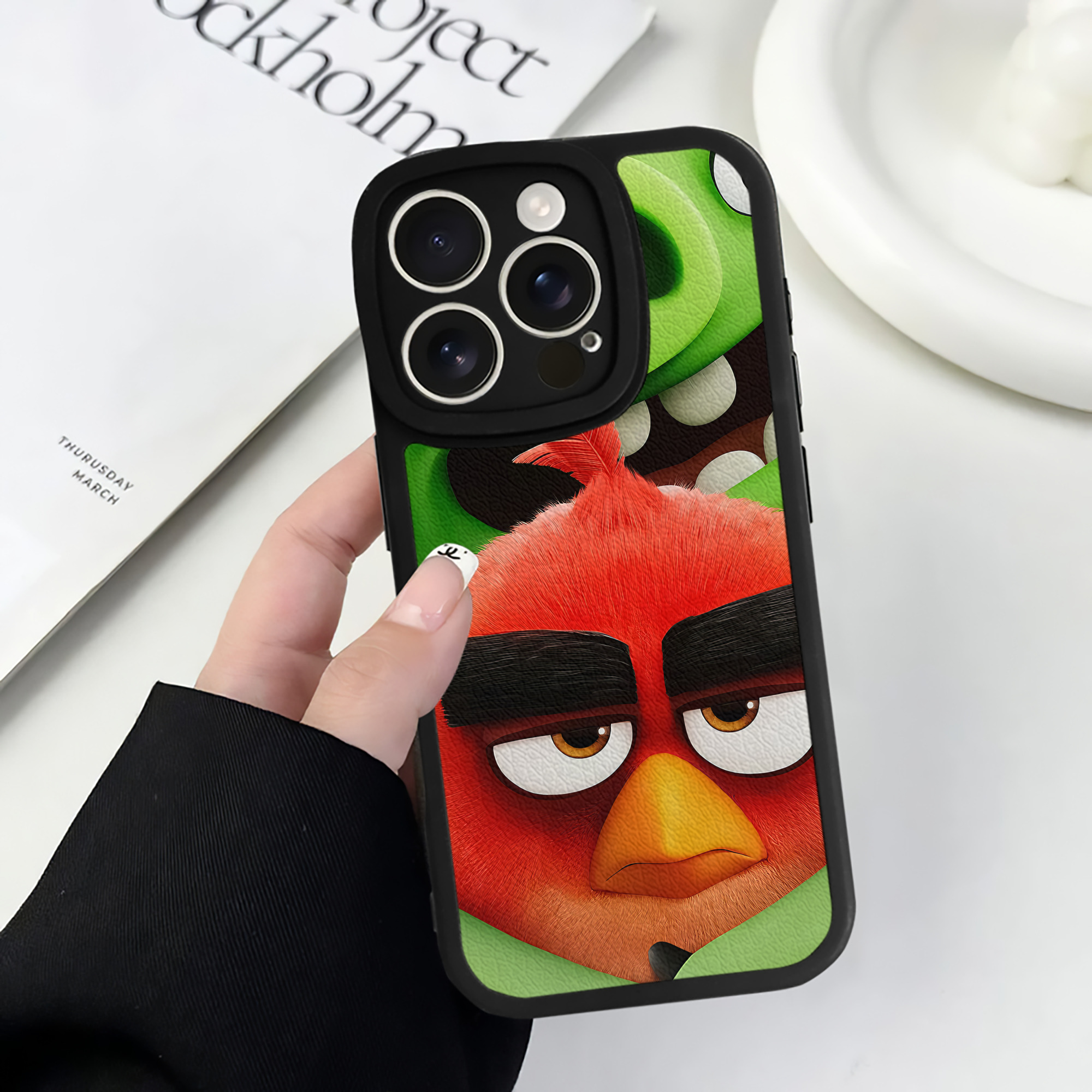 （画像用） Angry Birds アングリーバード 【iPhone 16シリーズ対応】シリコンスマホケース（レザー調） 材質：シリコン